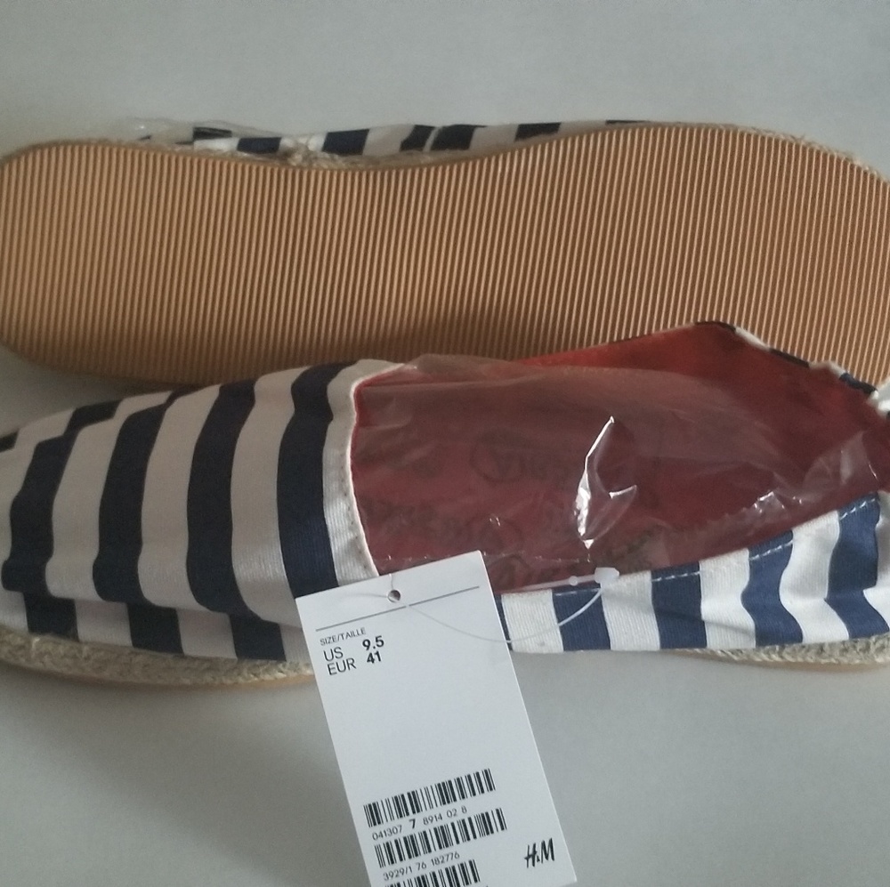 H&M canvas Slip-ons